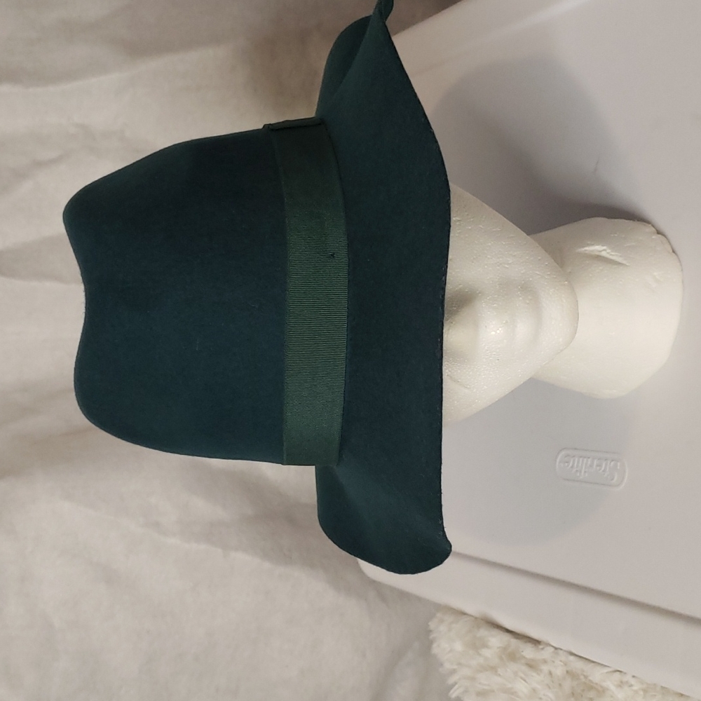 A Deep Green Fedora